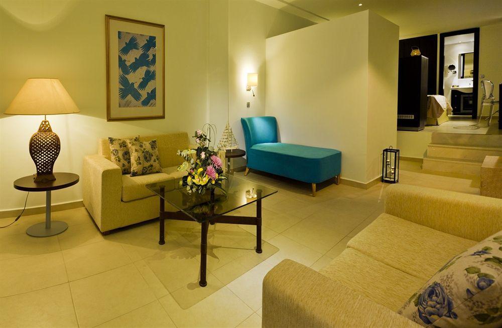 Oceanis Beach & Spa Resort Psalidi  Bagian luar foto